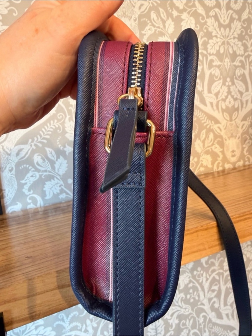 Tommy Hilfiger Signature Stripe Crossbody Bag - Picture 11 of 15